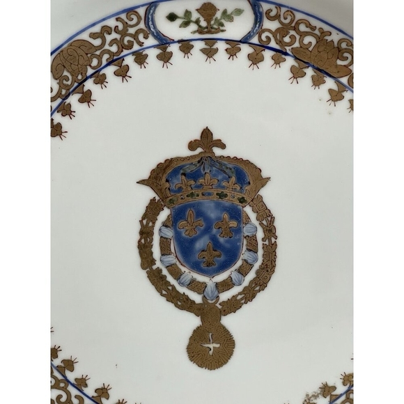 Chinese Export Porcelain Plate Coat of Arms & Floral Design 12” Charger Plate - Picture 5 of 6